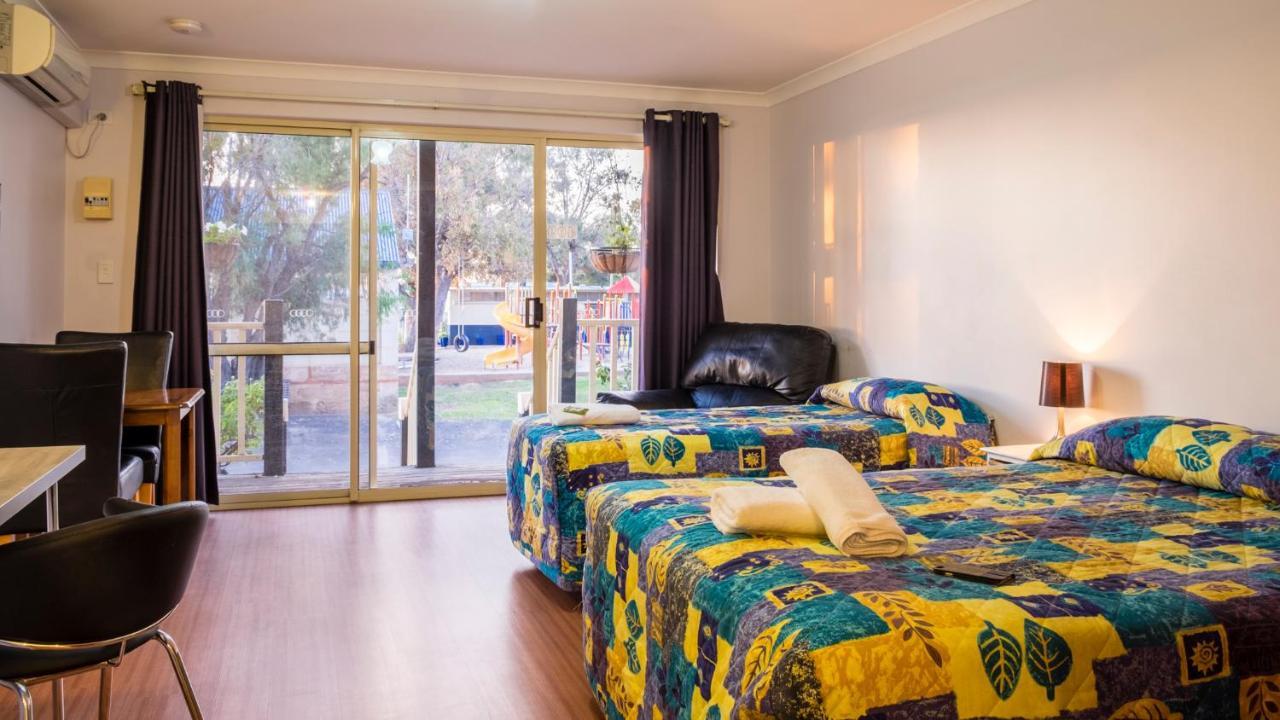Australind Tourist Park Hotel Exterior photo